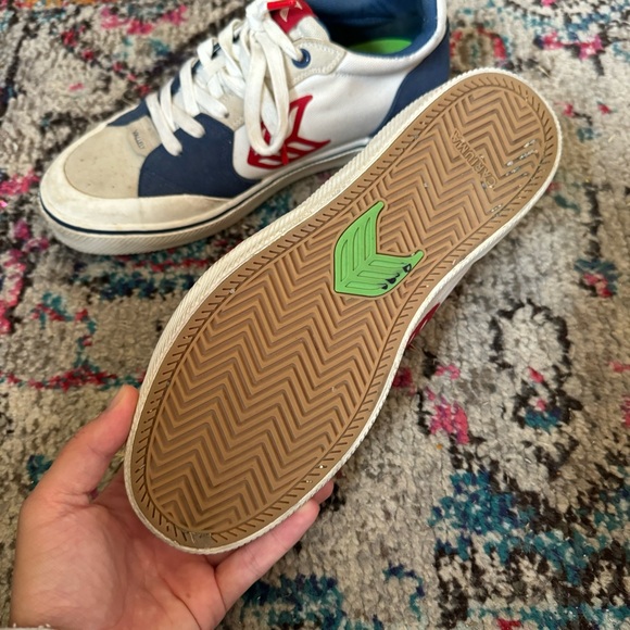 Cariuma “The Vallely” in Blue Red White - Picture 7 of 8